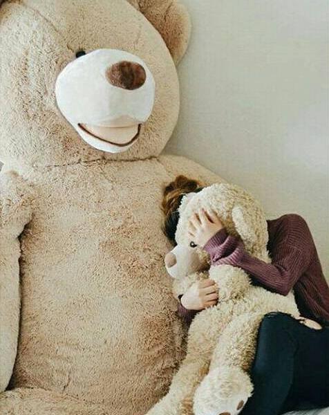 عکس دختر برای پروفایل با خرس