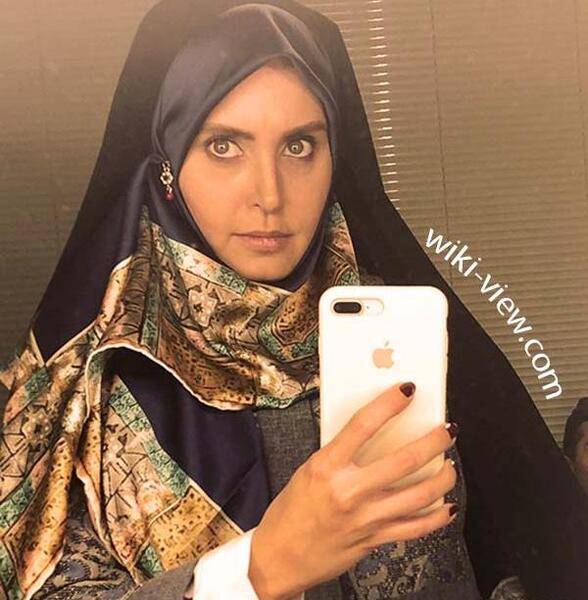 عکس ناخن پای الناز شاکردوست