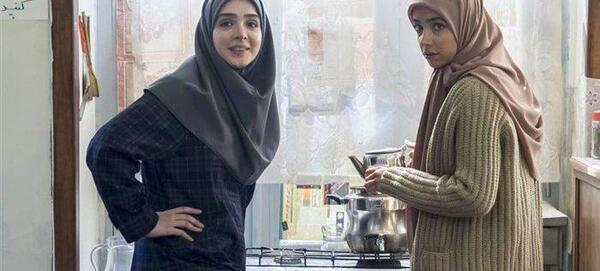 عکس بازیگر پانیذ