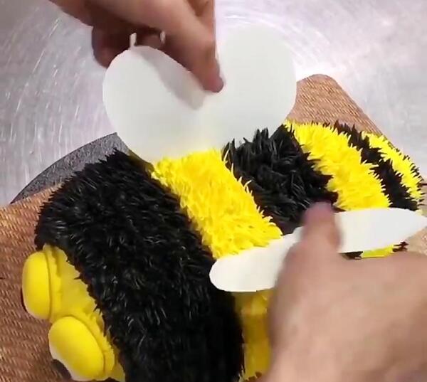 عکس کیک زنبوری