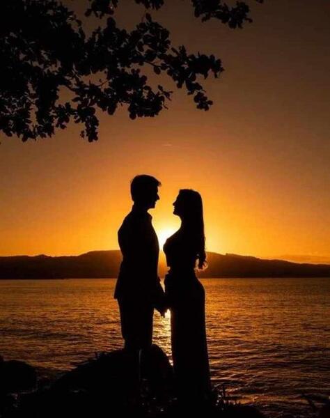 عکس های عاشقانه در غروب آفتاب