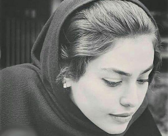 عکس ریحانه پارسا برای پروفایل