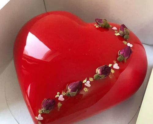 عکس کیک تولد عاشقانه فانتزی