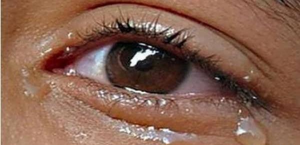عکس چشم گریان با متن غمگین