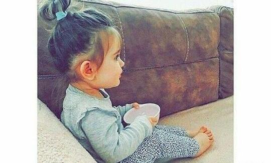 عکس تصویر زمینه نی نی