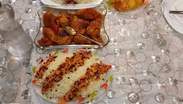 عکس میز شام زرشک پلو