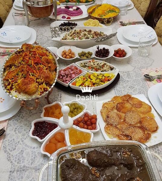 عکس میز شام زرشک پلو