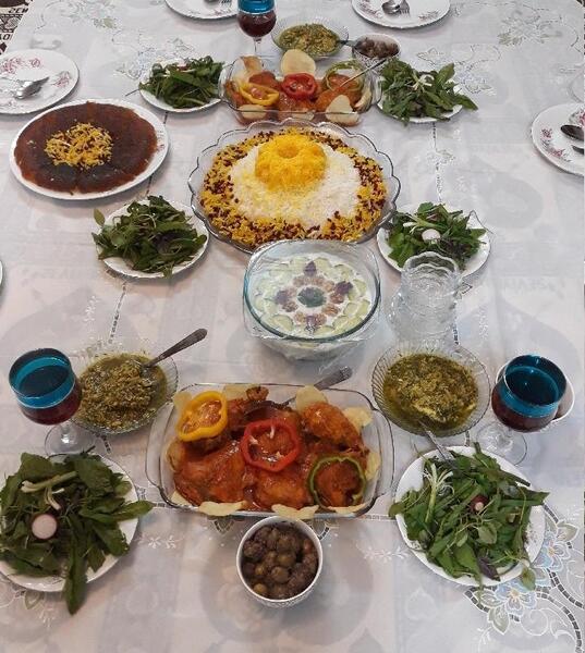 عکس میز شام زرشک پلو