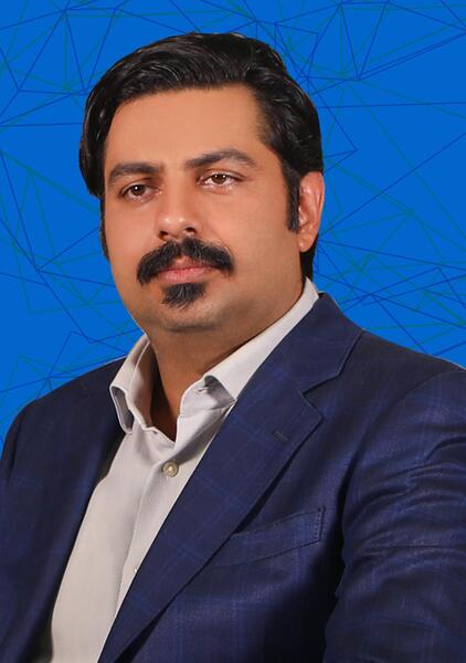 عکس روزبه حافظ نژاد