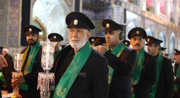عکس خادمان حرم امام رضا