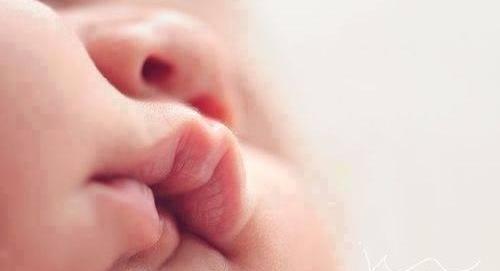 عکس لب نی نی کوچولو