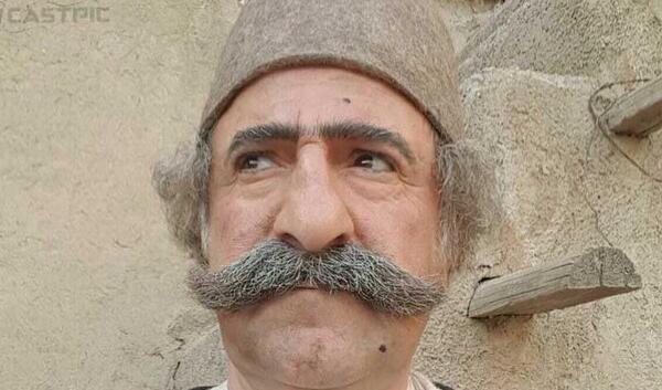 عکس مرد پر سیبیل
