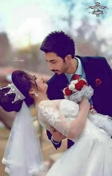 عکس عروس و داماد با دسته گل
