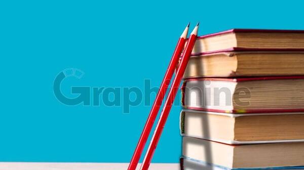 عکس کتاب و مداد