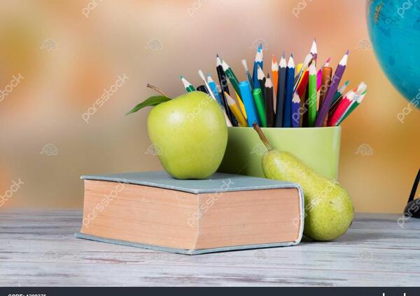 عکس کتاب و مداد