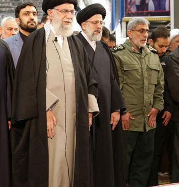 عکس گریه رهبر