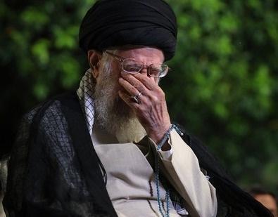 عکس گریه رهبر