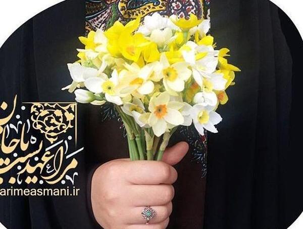 عکس گل نرگس و دختر