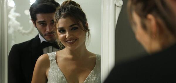 عکس لباس عروس حیات در فیلم عشق حرف حالیش نمیشه