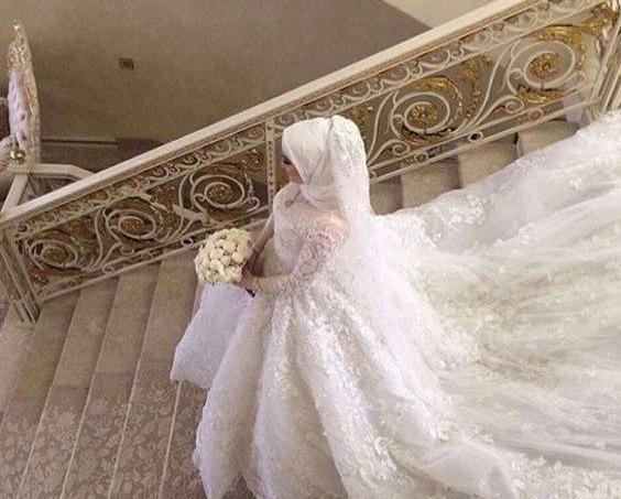 عکس لباس عروس دنباله دار
