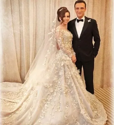عکس لباس عروس طاووسی