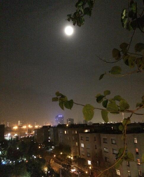 عکس ماه نزدیک