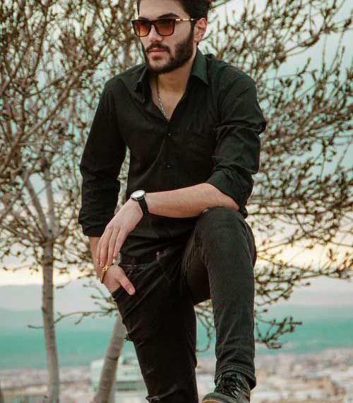 عکس مرد ژست