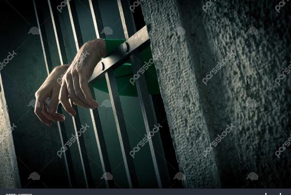 عکس مفهومی زندان