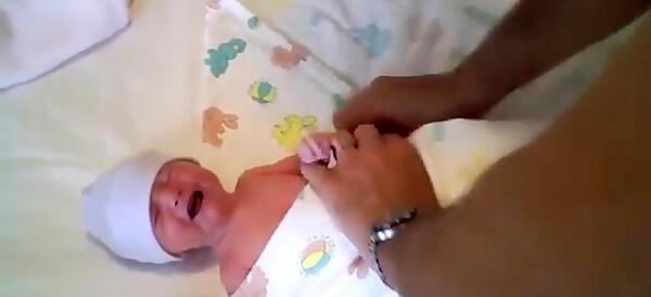 عکس نوزاد قنداقی
