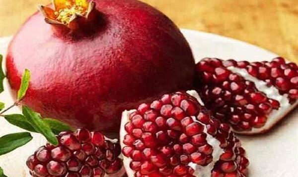 عکس یلدایی انار