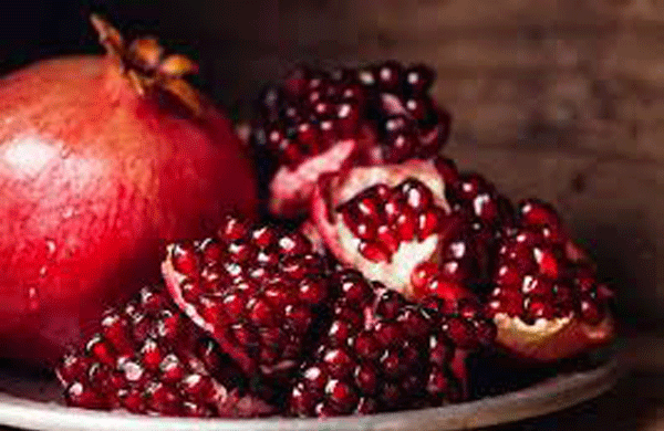 عکس یلدایی انار