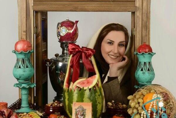 عکس یلدایی با لباس محلی