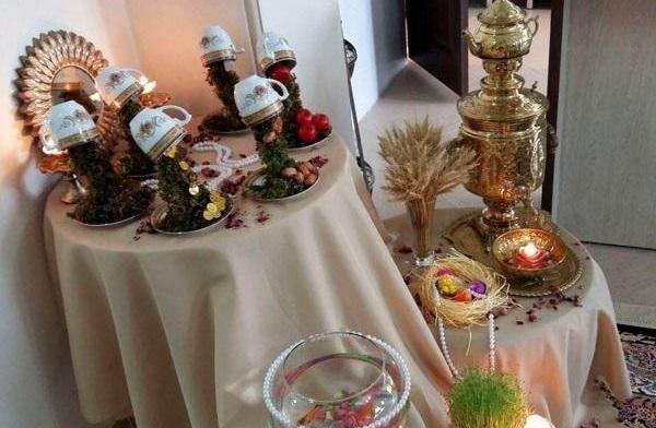 عکس ایده هفت سین روی میز خاطره