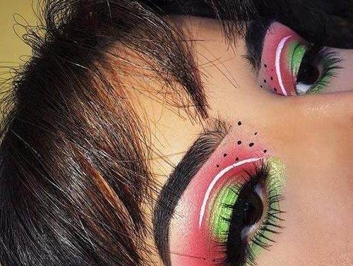 عکس ایده آرایش شب یلدا