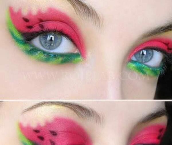 عکس ایده آرایش شب یلدا