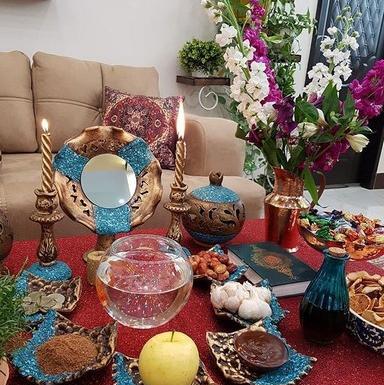 عکس ایده برای چیدن سفره هفت سین روی میز