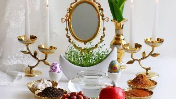 عکس ایده چیدمان هفت سین با ظروف مسی