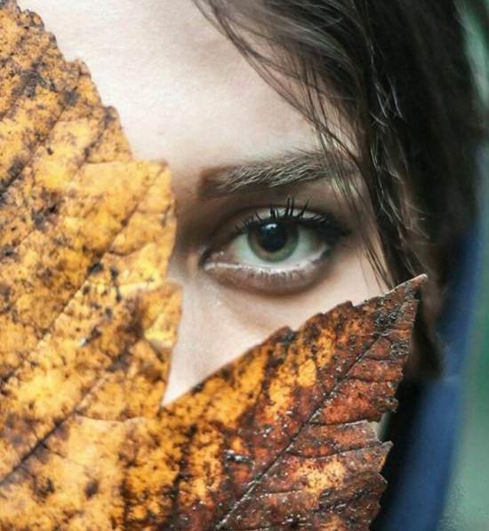عکس ایده ژست عکس پاییزی دخترانه