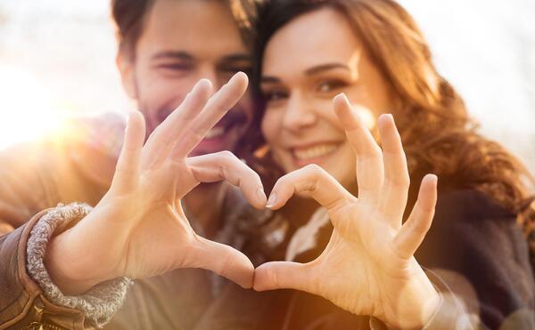 عکس ایده سالگرد عقد دونفره