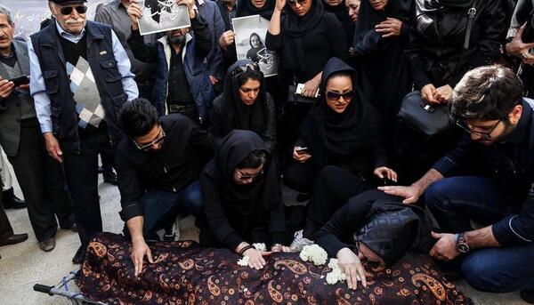 عکس پیری ثریا حکمت