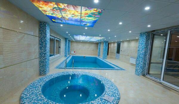 عکس خانه استخر دار