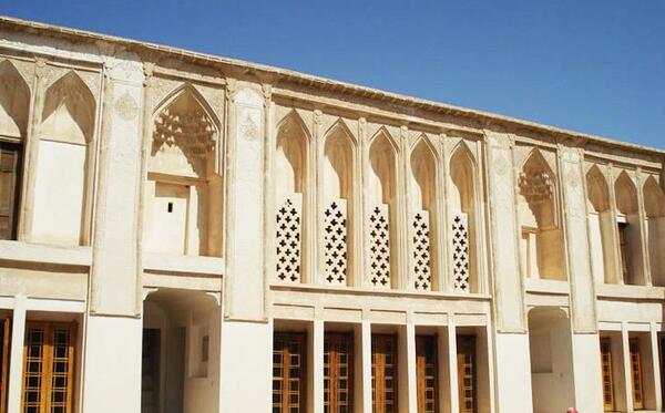 عکس خانه صولت ابرکوه