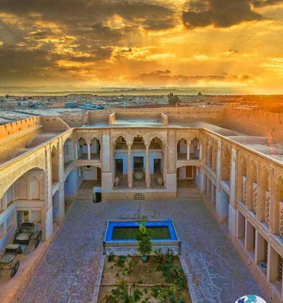 عکس خانه صولت ابرکوه