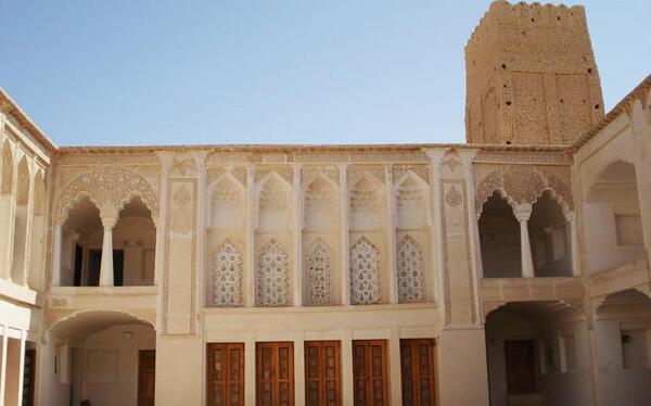 عکس خانه صولت ابرکوه