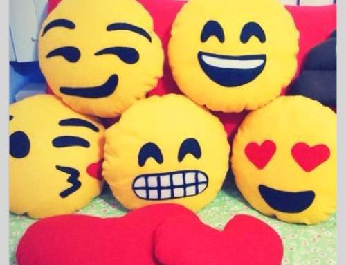 عکس استیکر عروسکی
