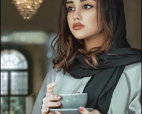 عکس دختر در حال فکر