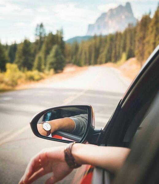 عکس پروفایل دختر در حال رانندگی