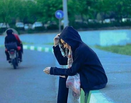 عکس دختر درحال گریه با متن