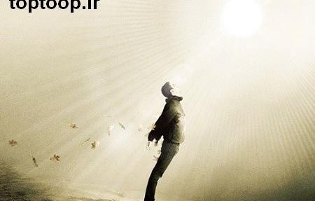 عکس پسر در حال پرواز