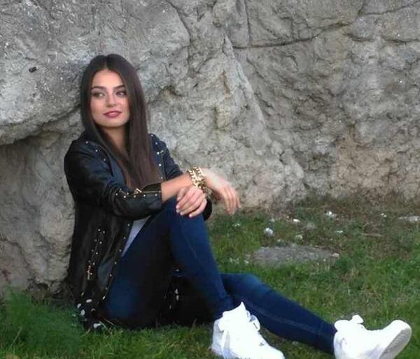 عکس نوشته های آیچا آیشین توران